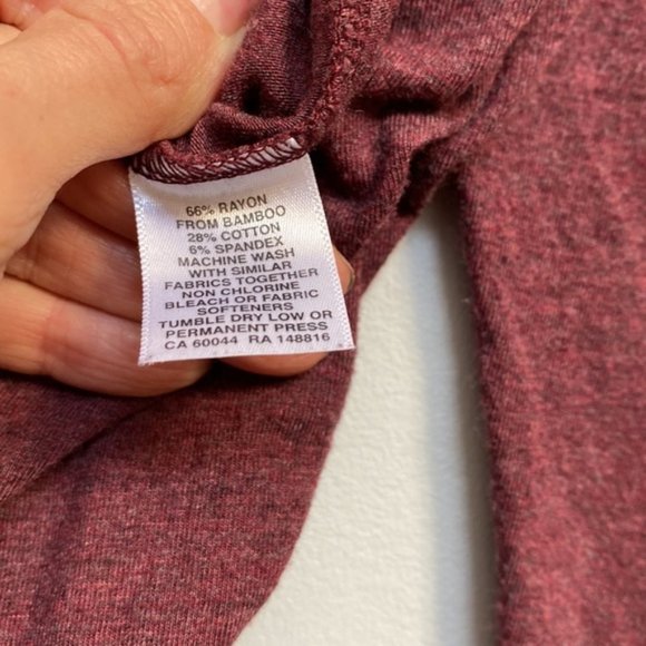 ❗️SOLD❗️Smash + Tess The Friday Romper in Burgundy Size S - Picture 7 of 7